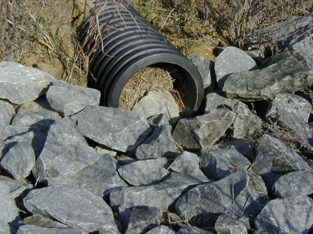 Output pipe